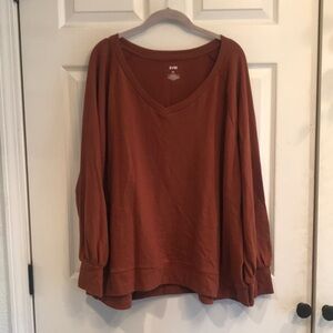 Evri brand size 2X pullover v neck long sleeve top- NWT